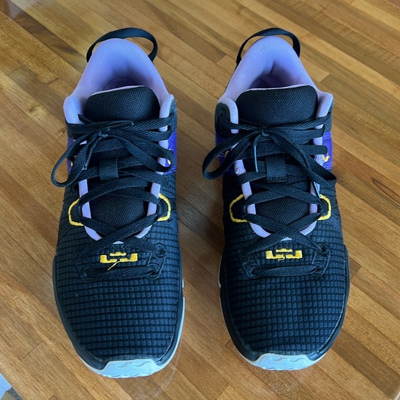 Nike Lebron Witness 7 men’s size 9 - Picture 1 of 4